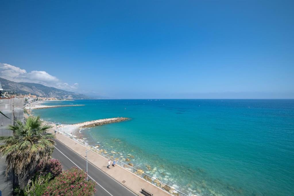 Le Panorama -Vue Exceptionnelle - Dernier Etage - Front De Mer Menton Exterior foto
