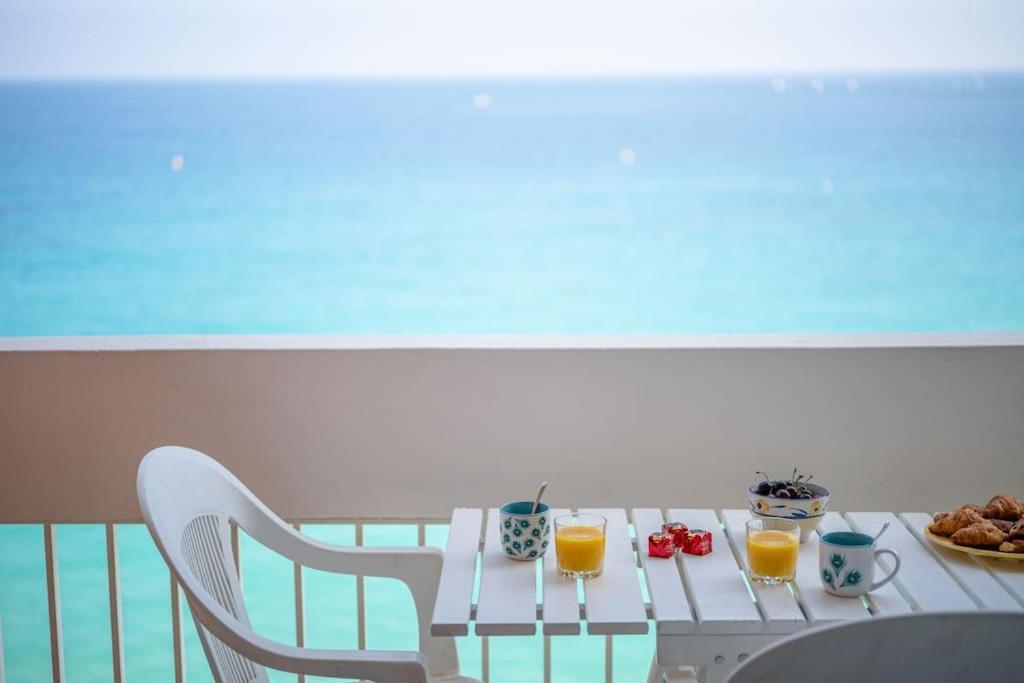 Le Panorama -Vue Exceptionnelle - Dernier Etage - Front De Mer Menton Exterior foto