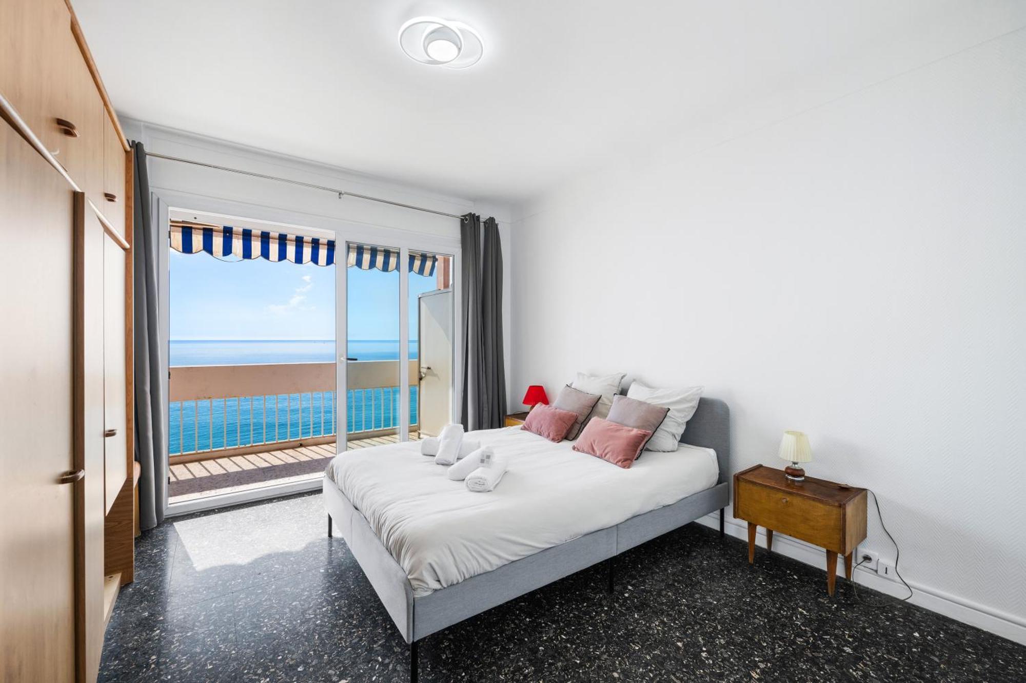 Le Panorama -Vue Exceptionnelle - Dernier Etage - Front De Mer Menton Exterior foto